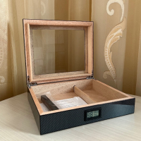 Хумидор кутия за пури с карбоново покритие, снимка 1 - Табакери - 38252604