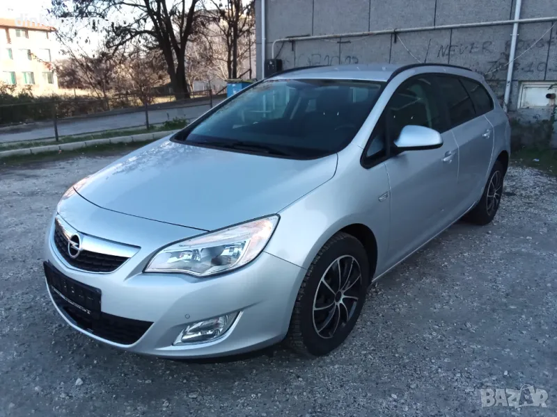 Opel Astra 1.7CDTI-110kc. Sports Tourer, снимка 1