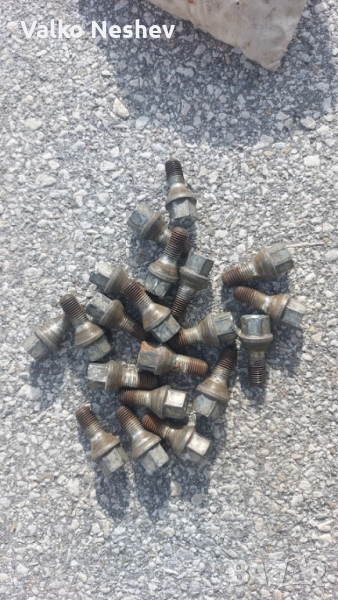 Болтове за джанти от опел, снимка 1