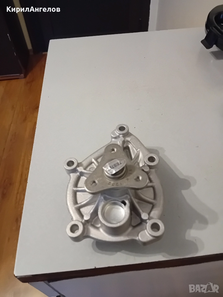 продавам водна помпа нова за Пежо207 , снимка 1