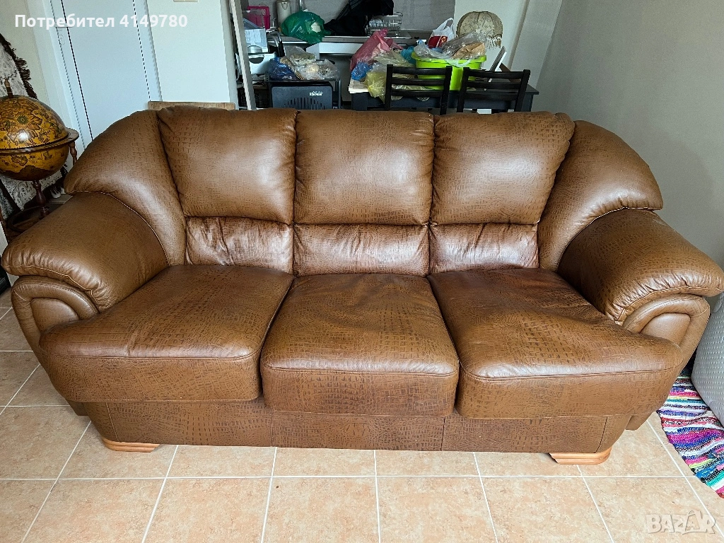 Кожен диван с разтегателно двойно легло с матрак, снимка 1