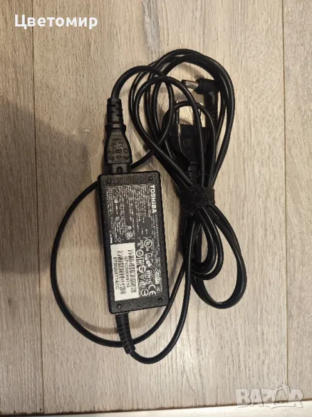 Зарядно за лаптоп Toshiba 65W, снимка 1