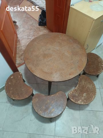 Софра с четири стола , снимка 1 - Маси - 45822621