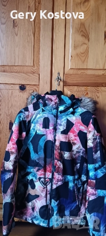 Продавам яке за ски ROXY