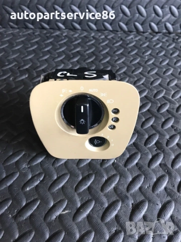 Бутон за фарове и бутон за халогенни светлини за Mercedes CLS W219 KM (2008) 108000, снимка 2 - Части - 53861531
