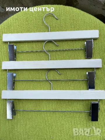 Закачалки дървени с щипки за поли или панталони, снимка 2 - Закачалки - 54206215