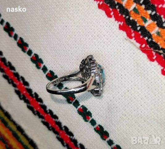 Дамски пръстен с циркони, снимка 3 - Антикварни и старинни предмети - 46433010