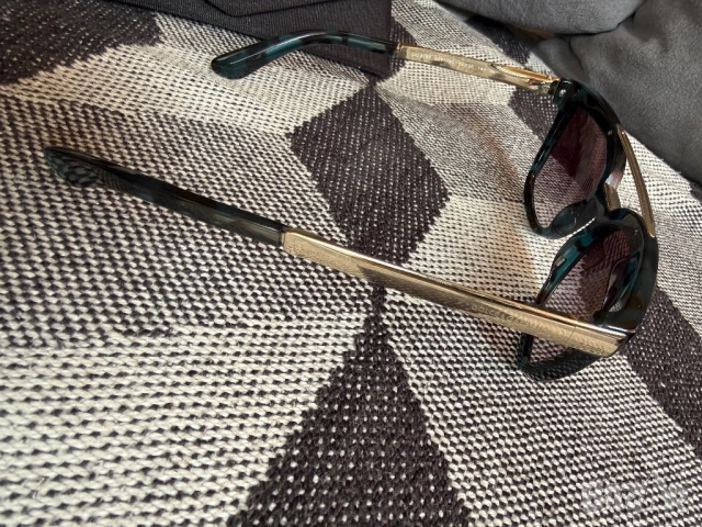 Dolce Gabbana DG 4269 .2887/8G, снимка 8 - Слънчеви и диоптрични очила - 53884391