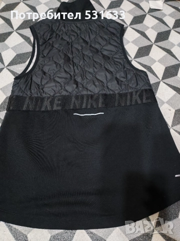 Дамски елек Nike, снимка 2 - Елеци - 52029197