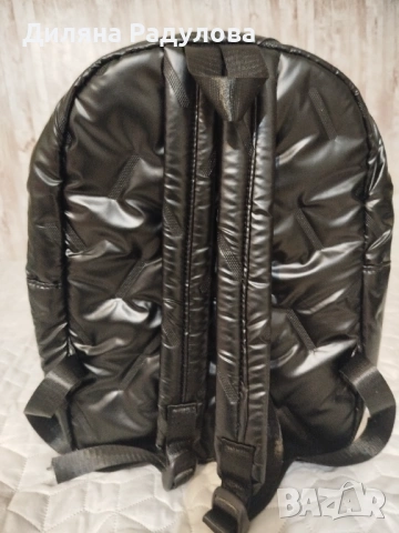 Дамска раница, снимка 3 - Раници - 53725924