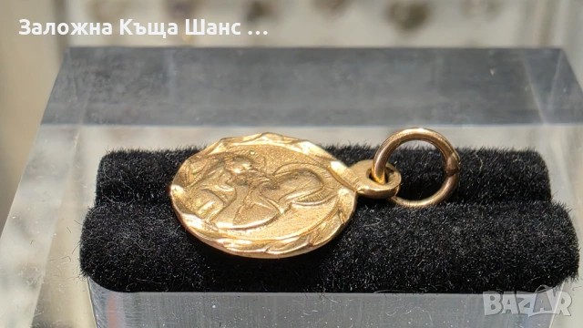 Златен медальон Света Богородица с Младенеца, снимка 2 - Колиета, медальони, синджири - 54272394