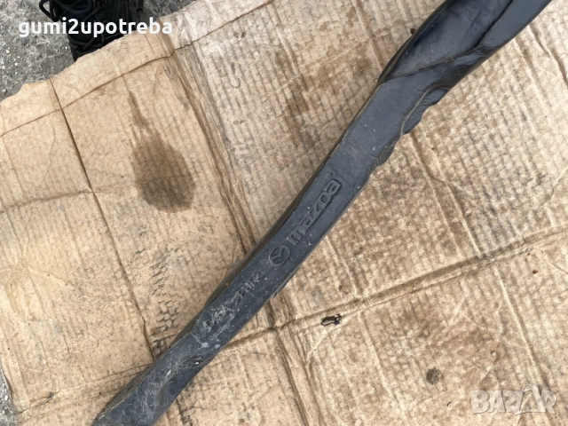 Уплътнение Десен Калник Mazda3 2014 2.0бен 121kW, снимка 2 - Части - 53965750