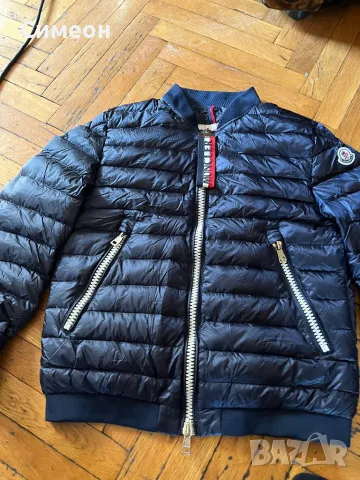 Яке Moncler, снимка 1 - Детски якета и елеци - 49234491