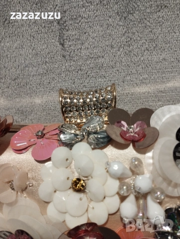 ЕЛЕГАНТНА ДАМСКА ЧАНТИЧКА  - сатен и декоративни цветя , снимка 11 - Чанти - 53087372