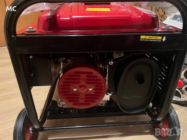 БЕНЗИНОВ ТРИФАЗЕН ГЕНЕРАТОР ЗА ТОК HONDA ECMT 7000, 7.0KW, 11.0 К.С., 8.1 ЧАСА, снимка 4 - Други стоки за дома - 51943397