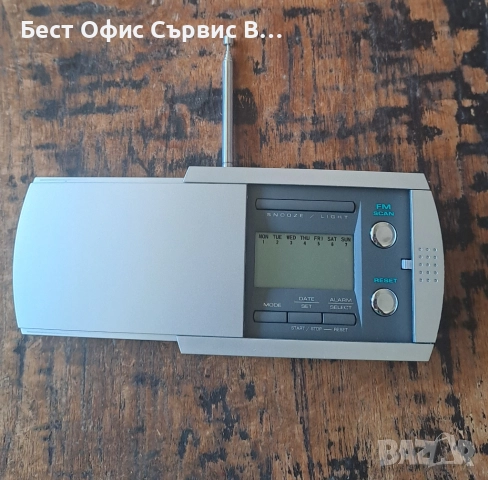 радио транзистор с часовник аларма плъзгащо се мазно, снимка 3 - Радиокасетофони, транзистори - 52063473
