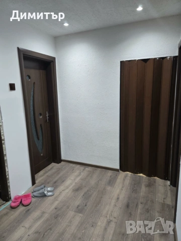 Бояджийски услуги,шпакловка, полагане на пясъчна мазилка, редене на ламинат! , снимка 6 - Бояджийски услуги - 53863563