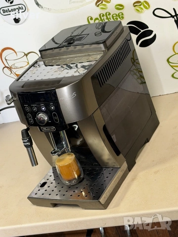 Кафемашина кафе автомат delonghi magnifica smart с гаранция, снимка 2 - Кафемашини - 54131595