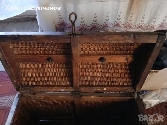 Легло,гардероб , скрин и печка, снимка 11 - Антикварни и старинни предмети - 50365139