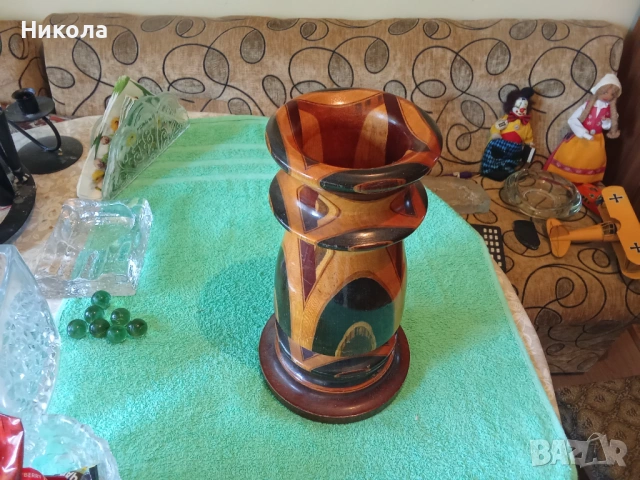 Винтидж дървена ваза