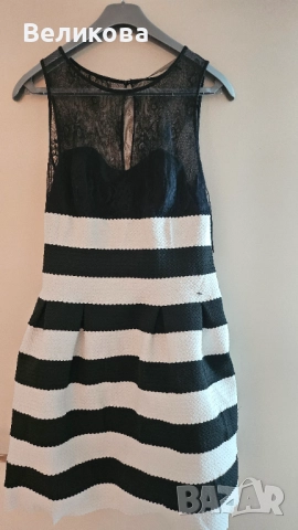 Елегантна рокля Guess, снимка 3 - Рокли - 52273463
