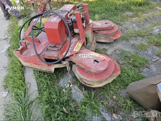 Откланяща се немска косачка мулчер