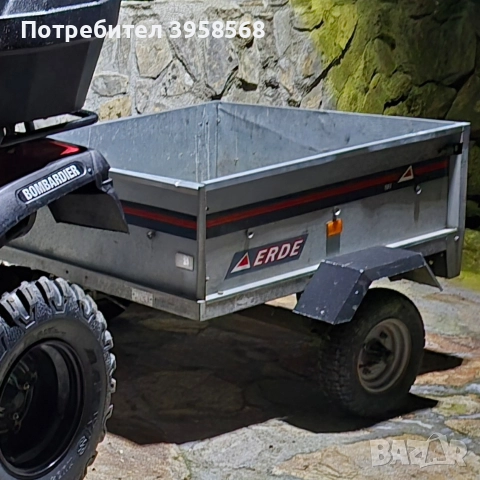 Туристическо ремарке 