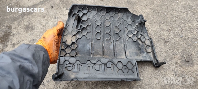 Капак двигател 9659999980 Citroen C4 Grand Picasso 1.6HDI-109к.с, снимка 2 - Части - 54043103