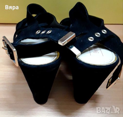 Дамски сандал на платформа ,велур, снимка 1 - Сандали - 46248459