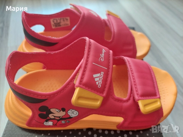 Adidas сандали Mickey Disney 27 номер, снимка 3 - Детски сандали и чехли - 51445644