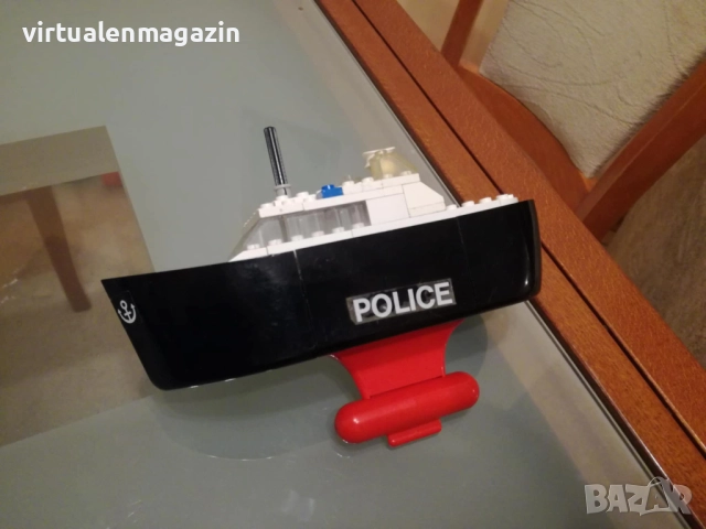 Много стари Конструктори Лего - LEGO Police 611 , 659 , 709 , 6676, снимка 12 - Колекции - 39580444