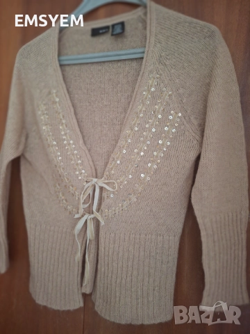 Финна жилетка , снимка 2 - Жилетки - 51507614