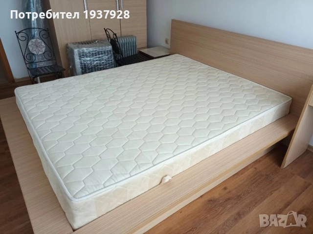 Спален комплект от спалня с матрак, гардероб и тоалетка., снимка 4 - Спални и легла - 52262025