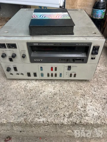 Продавам видео  SONY U-matik