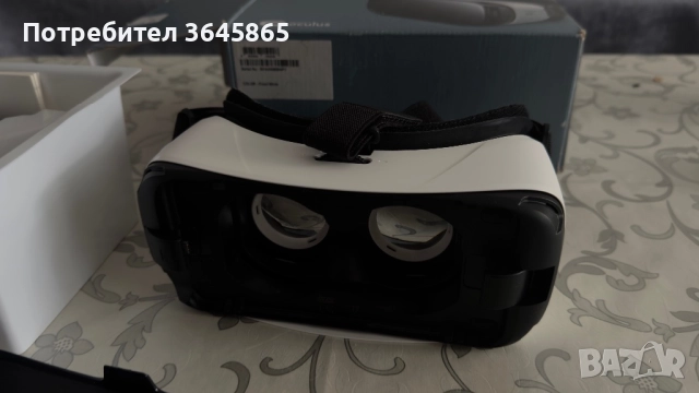 Samsung Gear VR by Oculus, снимка 3 - 3D VR очила за смартфон - 52855224