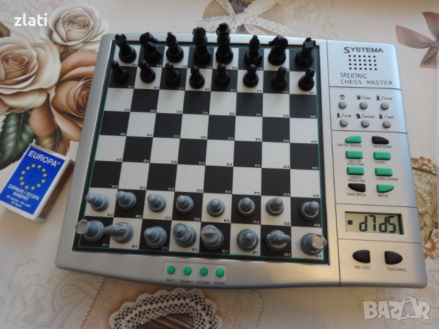 Продавам електронен шах Talking Chess Master – Krypton Systema с гласова обучителна система, снимка 5 - Шах и табла - 53885712