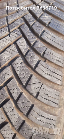 Зимни гуми Hankook 4броя ~ 5мм.