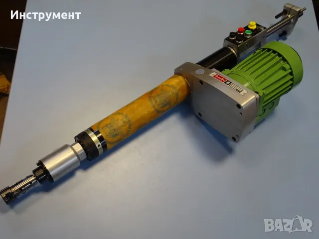 Автоматична пробивна глава Desoutter AFTE-40 Pneumatic Autofeed Tapping Drill, снимка 5 - Резервни части за машини - 46819550