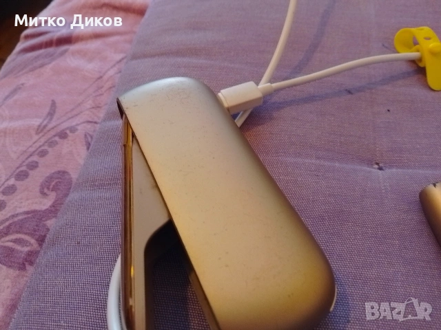 Iqos златен цвят с кутия-зарядно, снимка 5 - Електронни цигари - 52905184