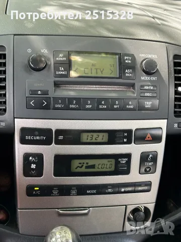 Toyota corola verso d4d 2004 г, снимка 7 - Автомобили и джипове - 49663309