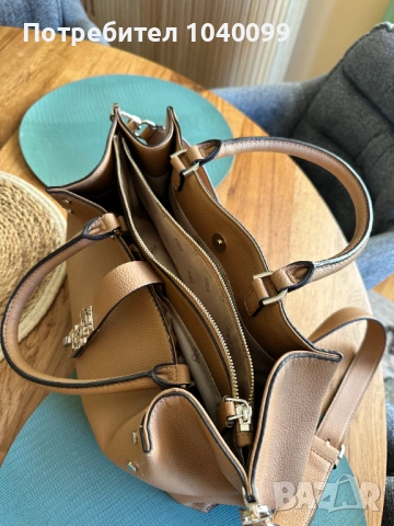 Дамска чанта GUESS, снимка 6 - Чанти - 54134208