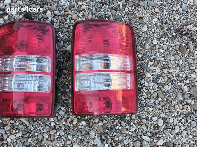ляв и десен стоп за джип либерти 08 - 13 JEEP LIBERTY, снимка 3 - Части - 51802773