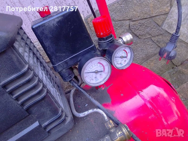 компресор raider 50l, снимка 2 - Компресори - 53478406