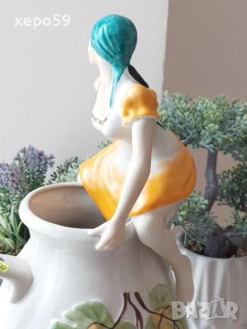 Много рядка авторсака порцеланова кана за вино-еротика/вместимост-1500-1800 мл., снимка 5 - Аксесоари за кухня - 52315765