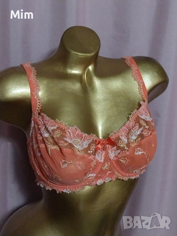 LISE CHARMEL 85 D Дантелен сутиен в розово и светло зелено, снимка 6 - Бельо - 53015417