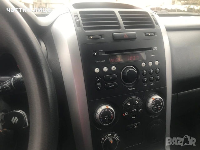 Suzuki Grand Vitara 1.9 DDIS, снимка 9 - Автомобили и джипове - 54035399