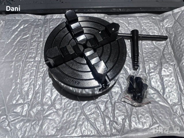 Универсал 125мм ,4-челюстен,независим, снимка 2 - Стругове - 53280408