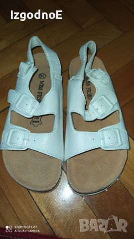 Нови 33н бели сандали Miss Fiori от естествена кожа , снимка 1 - Детски сандали и чехли - 46255931