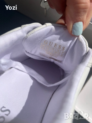 Обувки Guess, снимка 4 - Маратонки - 54131047