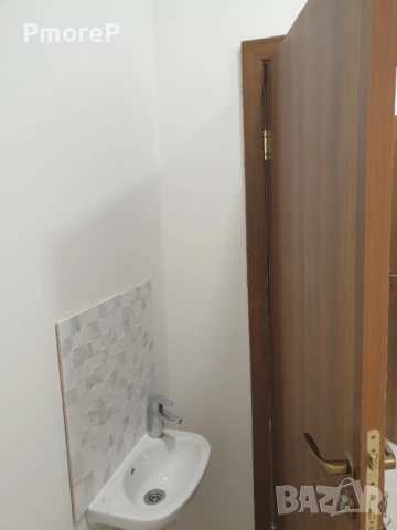 Лекарски кабинет под наем Поморие.Съгласуван с изискванията на РЗИ., снимка 16 - Магазини - 49242182